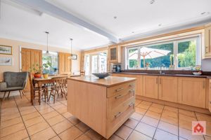 Photo 14- click for photo gallery